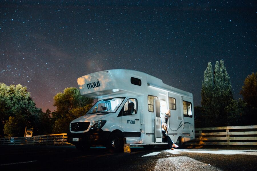 Rätt campingtillbehör för husvagn och husbil